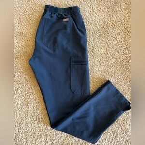 Women’s Figs Yola Skinny Scrub pants. Small